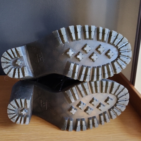 Dr. Martens Black Lace Up Boots. Persephone - Picture 8 of 12